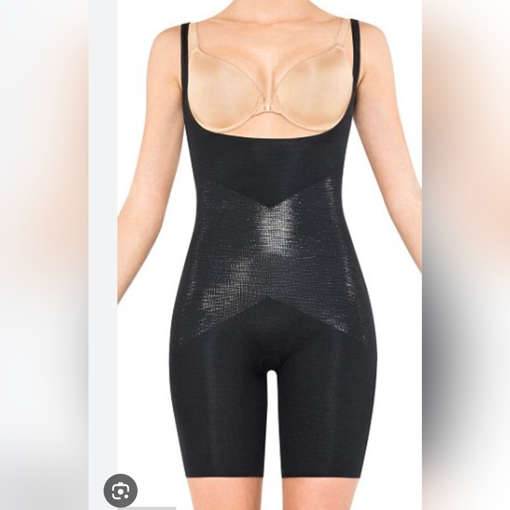 Rare SPANX Star Power Lady Luxe Open-Bust Mid-Thigh Bodysuit SIZE LARGE BLACK